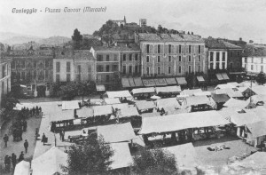 MERCATO PIAZZA CAVOUR